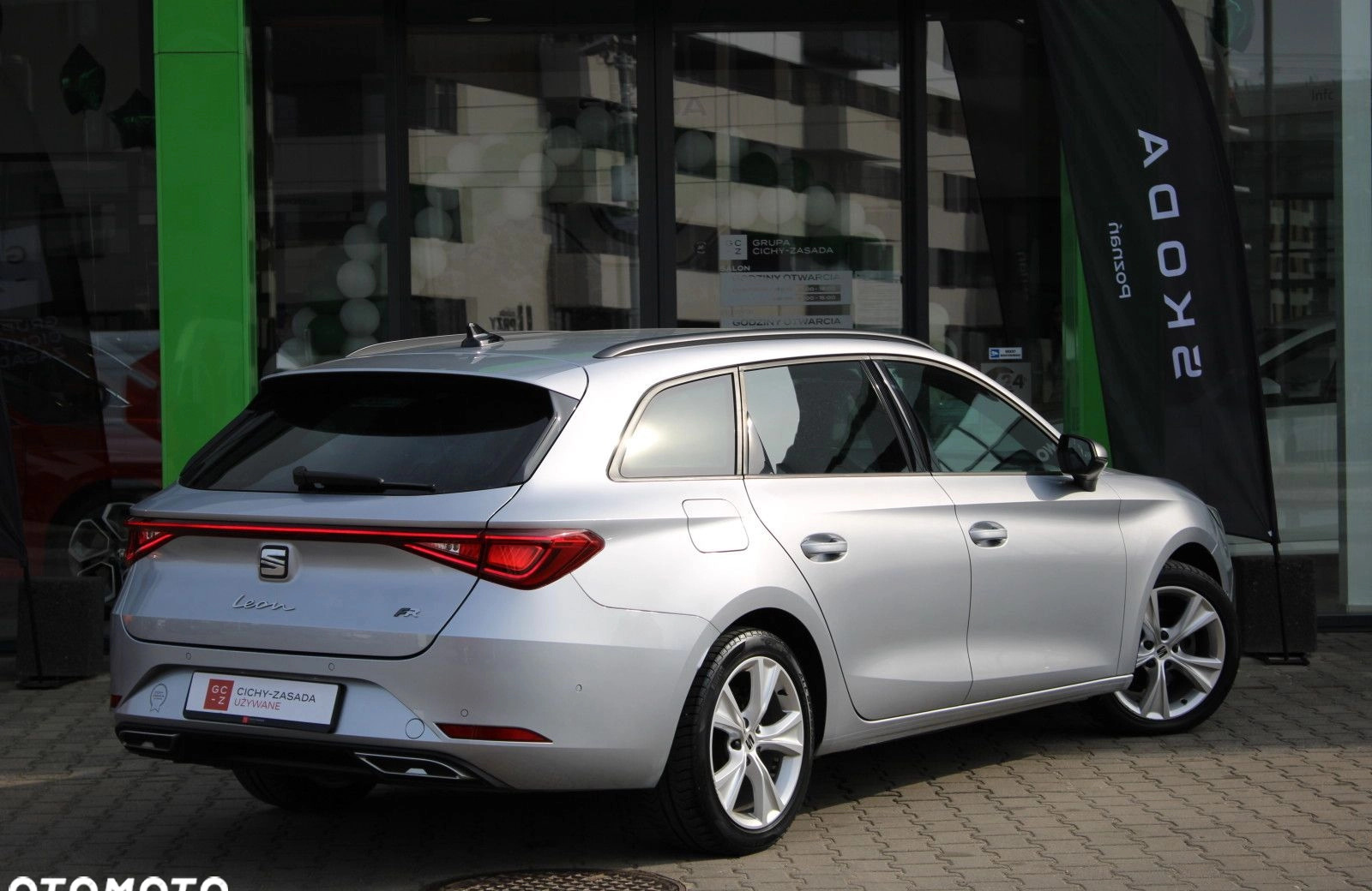 Seat Leon cena 82900 przebieg: 94523, rok produkcji 2021 z Kobylin małe 352